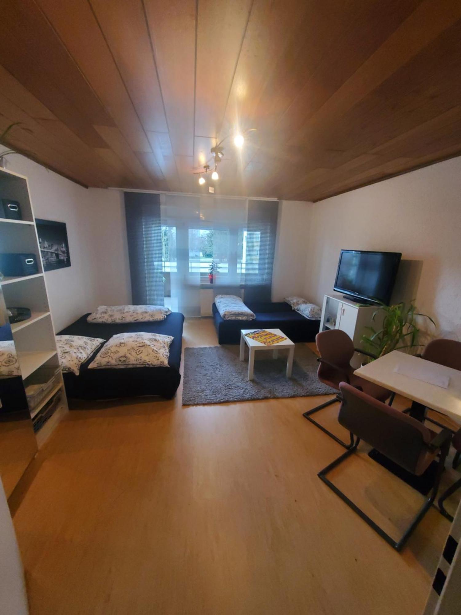 Einzimmerwohnungmit Großem Balkon * Mietersheim